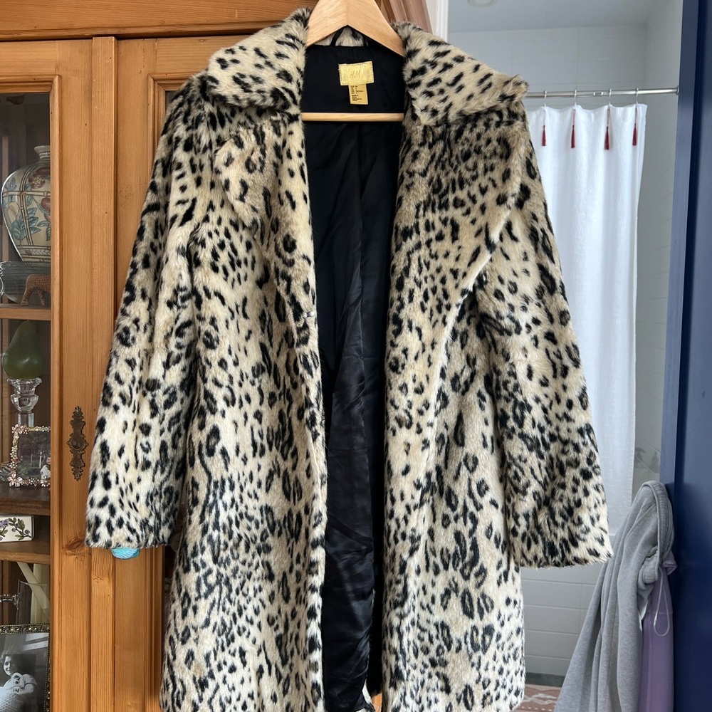 H&M Black and Cream Teddy Jacket